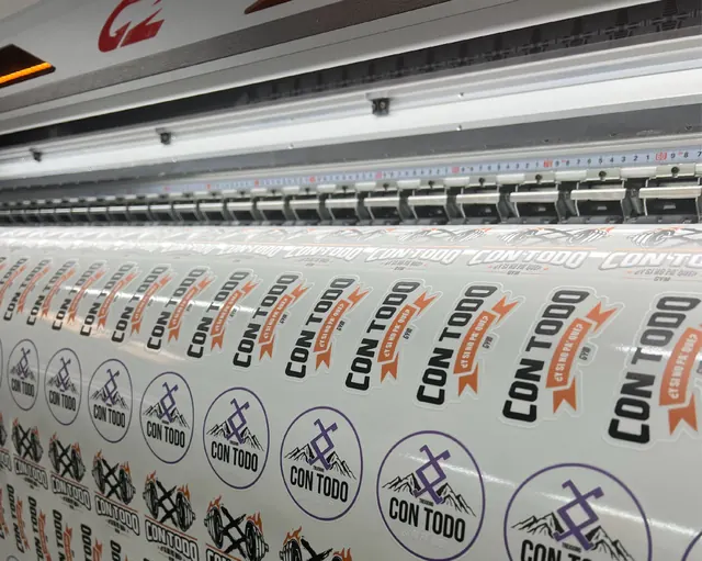 DTF textil y UV por metro: trabajo realizado por Gráfica PDE (1)