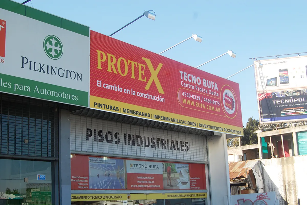 Marquesinas y vidrieras: trabajo realizado por PDE Estudio Gráfico (1)