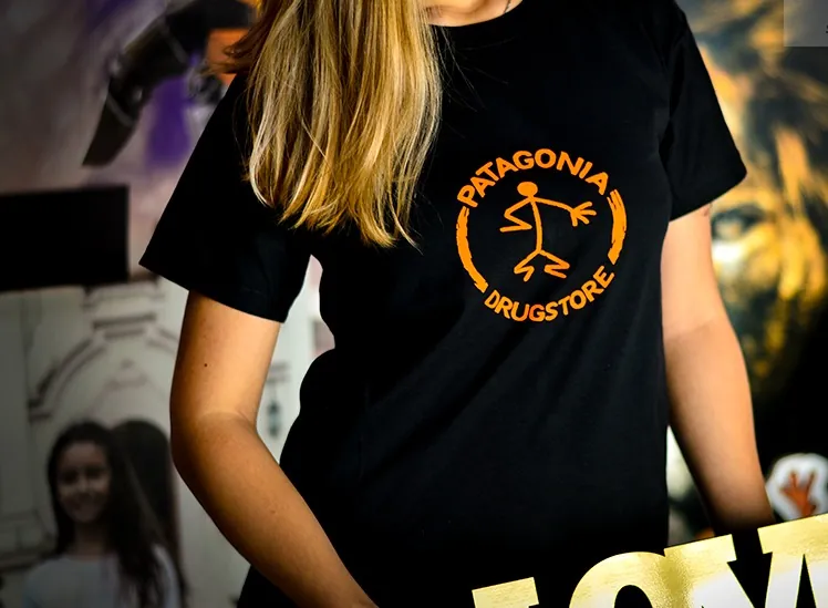 Remeras personalizadas: trabajo realizado por PDE Estudio Gráfico (1)